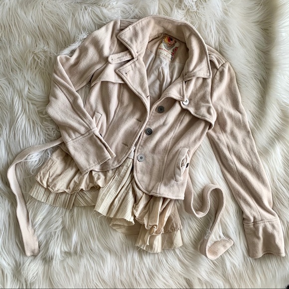 SOLD 💔 Free People Cream Ruffled Peplum Military Jacket - Picture 2 of 11